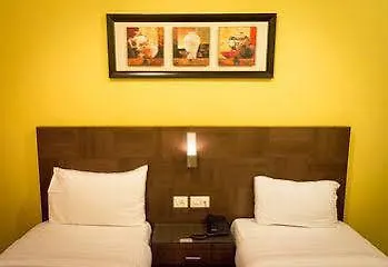 Hotel Oyo 357 Amazing Suites Gurgáon