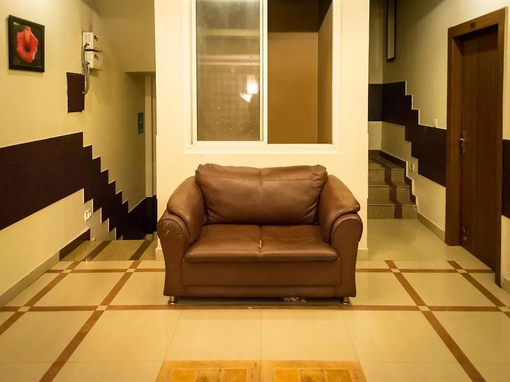 Oyo 357 Amazing Suites Gurgaon Hotel