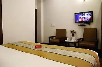 Oyo 357 Amazing Suites Gurgaon Hotel