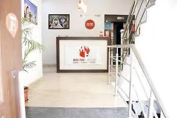 Oyo 357 Amazing Suites Gurgaon Hotel
