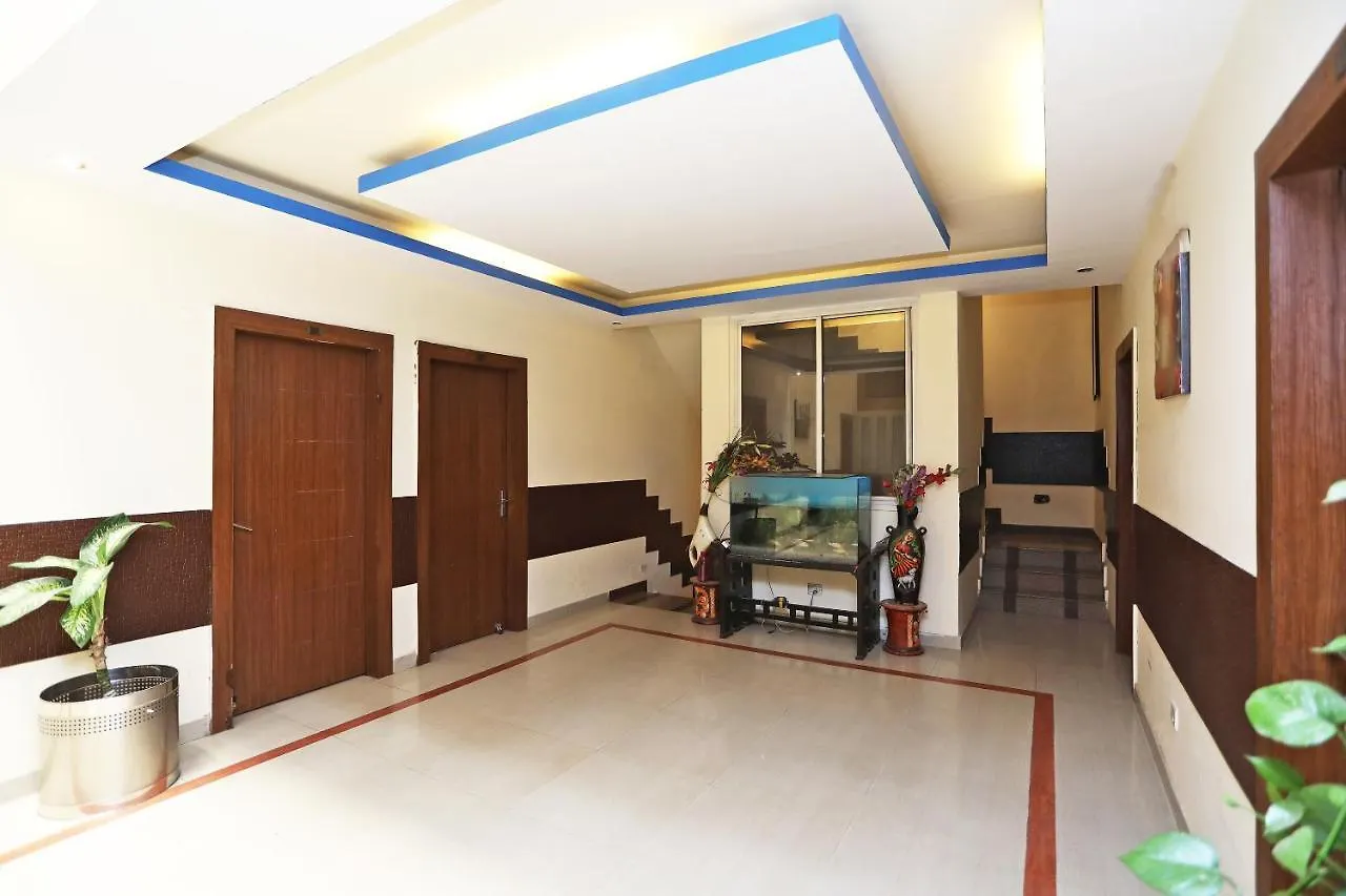 Oyo 357 Amazing Suites Gurgaon Hotel