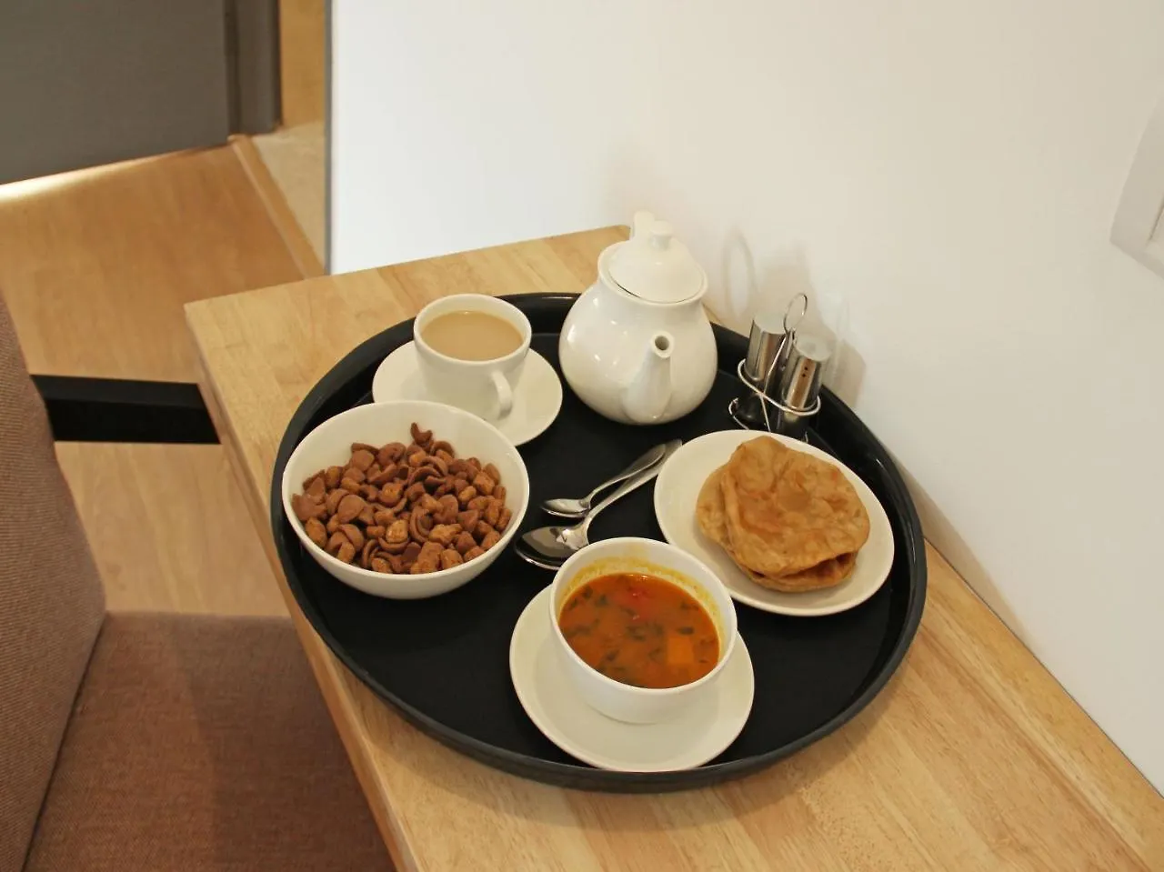 Oyo 357 Amazing Suites Gurgaon Hotel